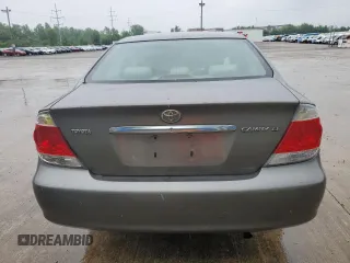2006 Toyota Camry STD z VIN 4T1BE32KX6U724706, wystawiony jako Copart lot #59139525 z przebiegiem 168 693 mil mil oraz Czysty tytuł • Clean title. Historia ofert i sprzedaży dostępna na DreamBid. Obrazek 6.