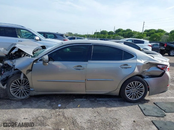 2015 Lexus ES 350 with VIN JTHBK1GG1F2179947, listed as a IAAI auction lot 39998830 with 139,491 mi miles. Bid and sale history available at carsss.com. Image 15.