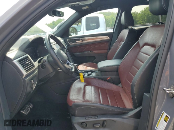 2021 Volkswagen Atlas SEL Premium R-Line with VIN 1V2FE2CA3MC206055, listed as a Copart auction lot 60788985 with 66,180 mi miles and Salvage title. Bid and sale history available at DreamBid. Image 7.