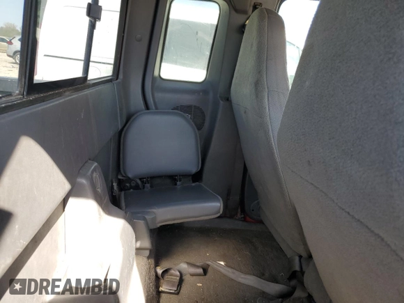 2002 Ford Ranger XL Fleet with VIN 1FTYR44U32TA26462, listed as a Copart auction lot 73542224 with 302,252 mi miles and Salvage title. Bid and sale history available at DreamBid. Image 10.