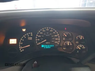 2001 GMC Yukon XL SLT with VIN 1GKEC16T01J315059, listed as a IAAI auction lot 41748985 with 218,294 mi miles. Bid and sale history available at carsss.com. Image 7.