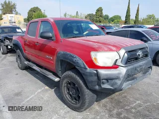 2012 Toyota Tacoma PreRunner z VIN 3TMJU4GN4CM132181, wystawiony jako IAAI lot #42097681 z przebiegiem 103 879 mil mil oraz . Historia ofert i sprzedaży dostępna na DreamBid. Obrazek 1.