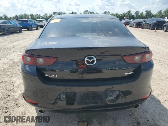 2022 Mazda 3 2.0 with VIN 3MZBPAA7XNM318683, listed as a Copart auction lot 70668574 with Not Provided miles and Salvage Title. Bid and sale history available at DreamBid. Image 6.