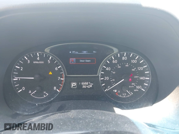 2014 Nissan Pathfinder SV z VIN 5N1AR2MM2EC600717, wystawiony jako IAAI lot #42335010 z przebiegiem 116 887 mil mil oraz . Historia ofert i sprzedaży dostępna na DreamBid. Obrazek 7.
