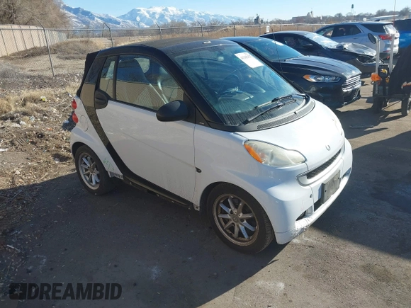 2009 Smart fortwo Passion with VIN WMEEK31X79K270472, listed as a IAAI auction lot 41365417 with 112,367 mi miles. Bid and sale history available at carsss.com. Image 1.
