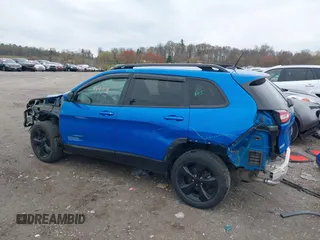 2018 Jeep Cherokee Latitude Tech Connect z VIN 1C4PJLCB0JD595520, wystawiony jako IAAI lot #42020413 z przebiegiem 79 910 mil mil oraz . Historia ofert i sprzedaży dostępna na DreamBid. Obrazek 15.