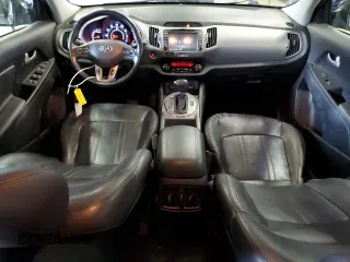 2014 Kia Sportage EX z VIN KNDPCCAC0E7571342, wystawiony jako Copart lot #61672175 z przebiegiem 112 697 mil mil oraz Czysty tytuł • Clean title. Historia ofert i sprzedaży dostępna na DreamBid. Obrazek 8.