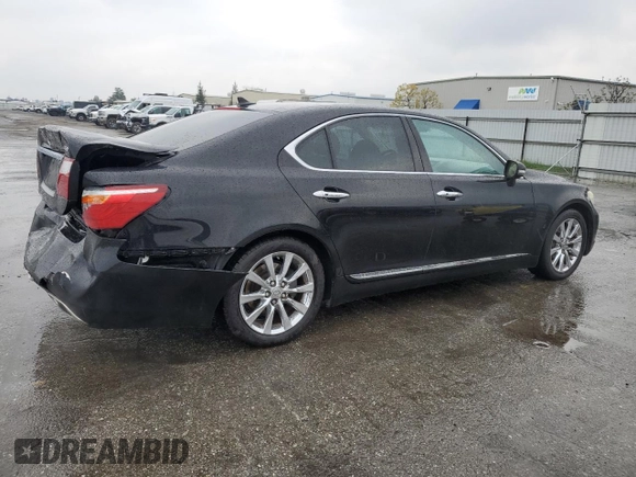 2011 Lexus LS 460 z VIN JTHBL5EF3B5103427, wystawiony jako Copart lot #47878475 z przebiegiem 72 292 mil mil oraz Szkoda całkowita • Salvage title. Historia ofert i sprzedaży dostępna na DreamBid. Obrazek 3.