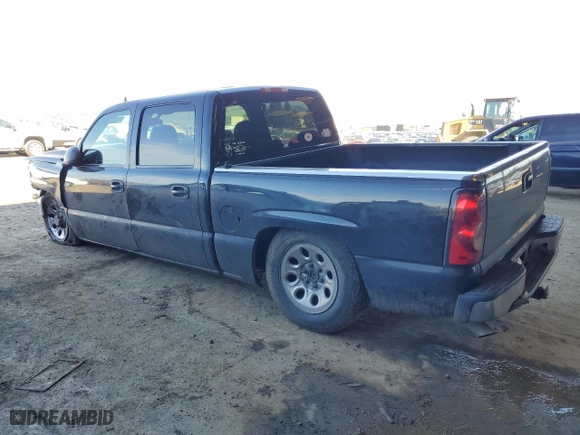 2006 Chevrolet Silverado 1500 LT1 with VIN 2GCEC13T261223050, listed as a Copart auction lot 44724155 with 332,620 mi miles and Salvage Title. Bid and sale history available at carsss.com. Image 2.