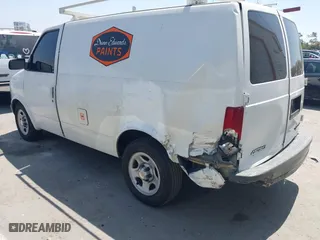 2004 Chevrolet Astro Cargo Van with VIN 1GCDM19X84B110316, listed as a IAAI auction lot 42068424 with 238,005 mi miles. Bid and sale history available at carsss.com. Image 3.