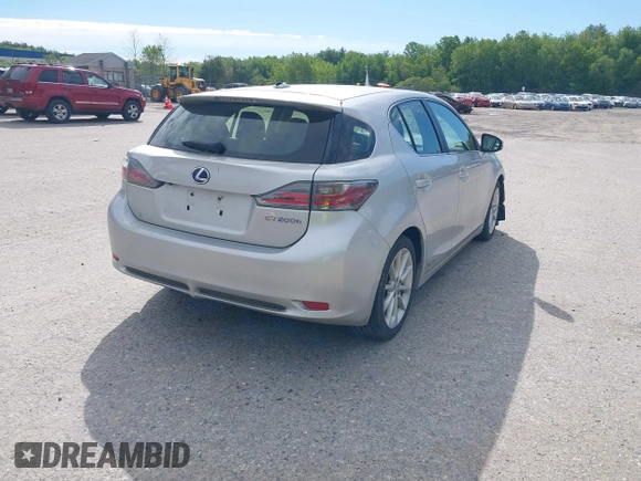 2012 Lexus CT 200h z VIN JTHKD5BH2C2108138, wystawiony jako IAAI lot #42359222 z przebiegiem 209 412 mil mil oraz . Historia ofert i sprzedaży dostępna na DreamBid. Obrazek 4.