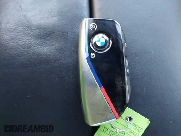 2024 BMW X5 xDrive40i z VIN 5UX23EU06R9T45953, wystawiony jako IAAI lot #41338362 z przebiegiem 33 943 mil mil oraz . Historia ofert i sprzedaży dostępna na DreamBid. Obrazek 11.