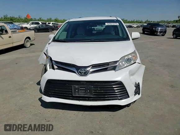 2018 Toyota Sienna LE Auto Access Seat with VIN 5TDKZ3DCXJS916445, listed as a Copart auction lot 62831275 with 104,859 mi miles and Salvage title. Bid and sale history available at DreamBid. Image 15.