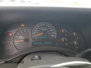 2005 GMC Yukon SLT z VIN 1GKEC13T35J119126, wystawiony jako Copart lot #47849455 z przebiegiem 301 785 mil mil oraz Szkoda całkowita • Salvage title. Historia ofert i sprzedaży dostępna na DreamBid. Obrazek 9.