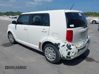 2008 Scion xB z VIN JTLKE50E681049958, wystawiony jako IAAI lot #42332574 z przebiegiem 120 238 mil mil oraz . Historia ofert i sprzedaży dostępna na DreamBid. Obrazek 3.
