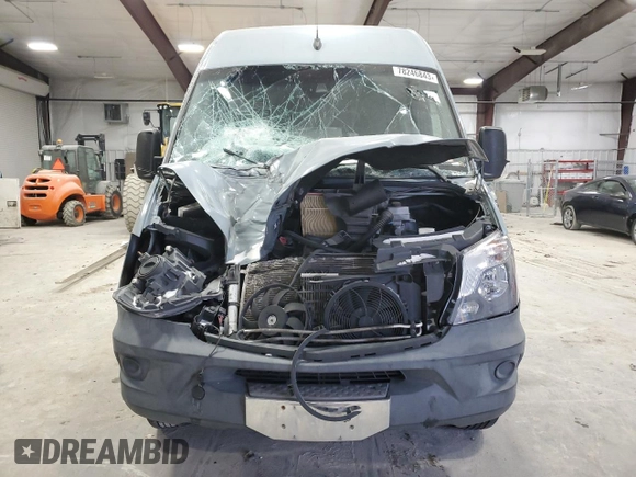 2014 Mercedes-Benz Sprinter with VIN WD4PE8DC7E5873960, listed as a Copart auction lot 78246843 with Not Provided miles and Salvage Title. Bid and sale history available at DreamBid. Image 5.
