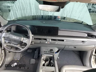2024 Kia EV9 Land z VIN KNDADFS52R6027182, wystawiony jako Copart lot #73757814 z przebiegiem Nie podano mil oraz Nie do naprawy. Historia ofert i sprzedaży dostępna na DreamBid. Obrazek 8.