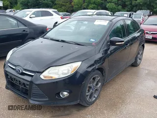 2013 Ford Focus SE с VIN 1FADP3F29DL266120, выставлен на аукционе IAAI как лот 42491390 с пробегом 124 886 миль миль и . История ставок и продаж доступна на DreamBid. Изображение 2.