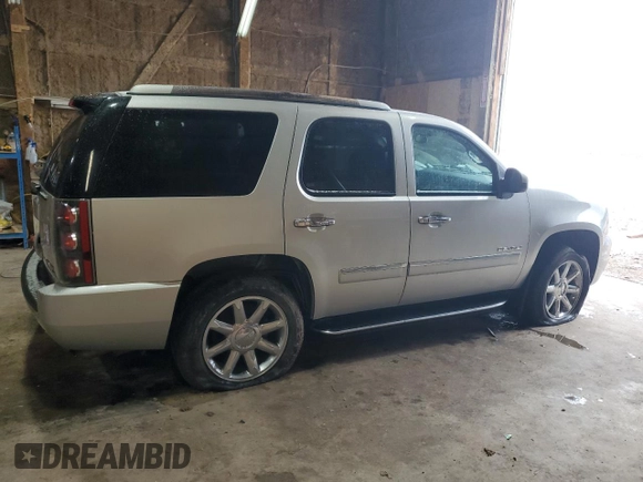 2011 GMC Yukon Denali with VIN 1GKS2EEF2BR353405, listed as a Copart auction lot 51539035 with 210,314 mi miles and Clean Title. Bid and sale history available at carsss.com. Image 3.