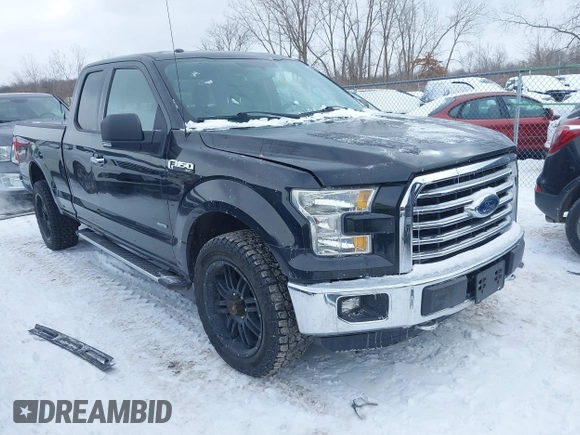 2015 Ford F-150 XLT with VIN 1FTEX1EP7FFC90014, listed as a IAAI auction lot 41581927 with 178,955 mi miles. Bid and sale history available at carsss.com. Image 1.