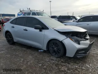 2020 Toyota Corolla SE with VIN 5YFS4RCE0LP033261, listed as a Copart auction lot 44262405 with 107,978 mi miles and Salvage Title. Bid and sale history available at carsss.com. Image 4.