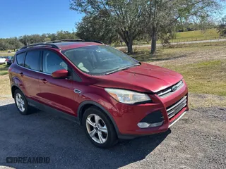 2013 Ford Escape SE with VIN 1FMCU9G95DUD25554, listed as a Copart auction lot 83068844 with 999,999 mi miles and Clean Title. Bid and sale history available at carsss.com. Image 1.