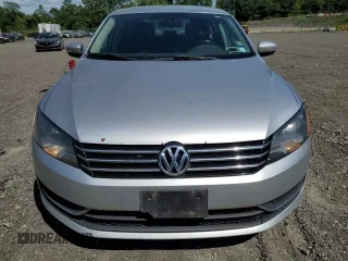 2013 Volkswagen Passat SE with VIN 1VWBP7A37DC096460, listed as a Copart auction lot 66042045 with 263,888 mi miles and Clean title. Bid and sale history available at DreamBid. Image 5.