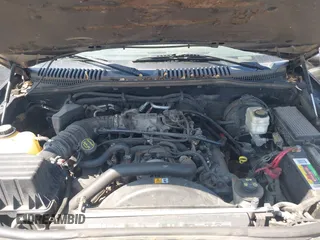 2005 Mercury Mountaineer Convenience z VIN 4M2DU86W45ZJ27153, wystawiony jako IAAI lot #42536111 z przebiegiem 224 893 mil mil oraz . Historia ofert i sprzedaży dostępna na DreamBid. Obrazek 10.