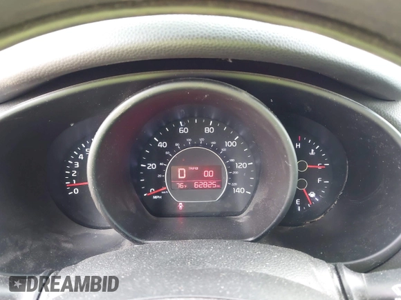 2019 Kia Soul z VIN KNDJN2A28K7662646, wystawiony jako IAAI lot #42246288 z przebiegiem 62 825 mil mil oraz . Historia ofert i sprzedaży dostępna na DreamBid. Obrazek 7.