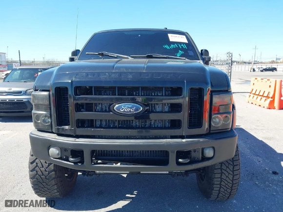 2008 Ford Super Duty F-250 SRW XL with VIN 1FTSW21R38EA03943, listed as a IAAI auction lot 41684741 with 224,884 mi miles. Bid and sale history available at carsss.com. Image 6.