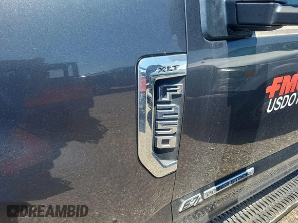 2019 Ford F-250 XL с VIN 1FT7W2BT5KEC22832, выставлен на аукционе IAAI как лот 42740580 с пробегом 150 547 миль миль и . История ставок и продаж доступна на DreamBid. Изображение 14.