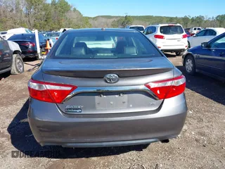2017 Toyota Camry XLE with VIN 4T1BF1FK1HU311281, listed as a IAAI auction lot 41729435 with 132,488 mi miles. Bid and sale history available at carsss.com. Image 17.