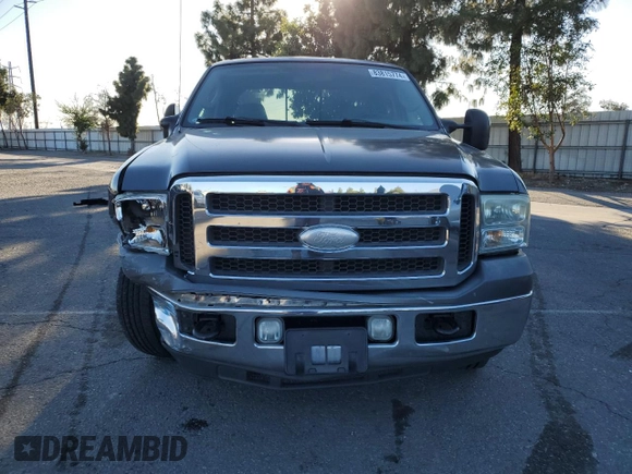 2005 Ford F-250 XL with VIN 1FTSW20P35EB27058, listed as a Copart auction lot 83815774 with 135,734 mi miles and Salvage Title. Bid and sale history available at DreamBid. Image 5.