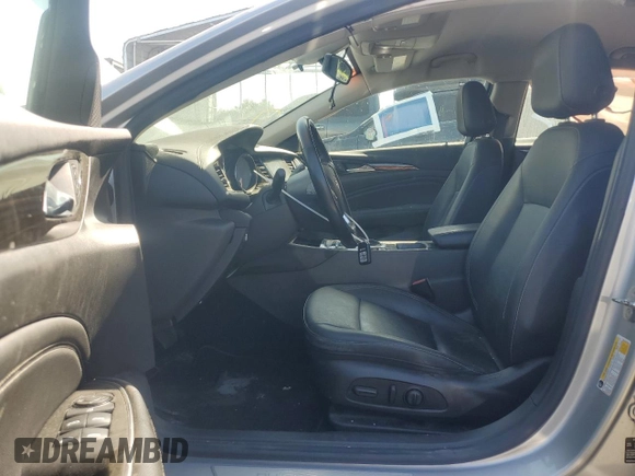2018 Buick Regal Essence with VIN W04GP6SX9J1144630, listed as a Copart auction lot 53074585 with 96,077 mi miles and Salvage title. Bid and sale history available at DreamBid. Image 7.