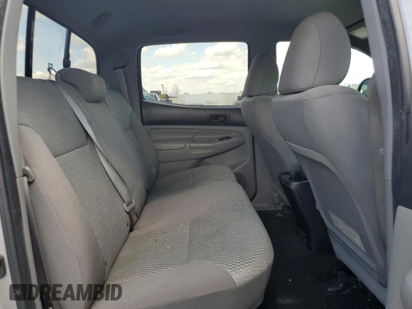 2014 Toyota Tacoma PreRunner with VIN 5TFJU4GN9EX057703, listed as a Copart auction lot 52425505 with 194,884 mi miles and Clean Title. Bid and sale history available at carsss.com. Image 10.
