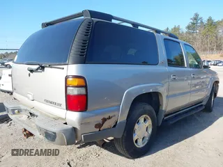 2004 Chevrolet Suburban Z71 with VIN 3GNFK16T94G306117, listed as a IAAI auction lot 41802606 with 172,269 mi miles. Bid and sale history available at carsss.com. Image 4.