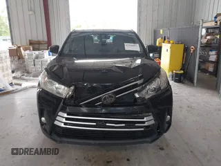 2018 Toyota Highlander SE z VIN 5TDJZRFH5JS532919, wystawiony jako IAAI lot #42246687 z przebiegiem 190 890 mil mil oraz . Historia ofert i sprzedaży dostępna na DreamBid. Obrazek 12.
