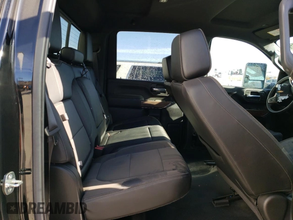 2022 Chevrolet Silverado 3500HD High Country with VIN 2GC4YVEY5N1226357, listed as a Copart auction lot 41872035 with 10,950 mi miles and Clean Title. Bid and sale history available at carsss.com. Image 11.