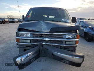 2002 Chevrolet Chevy Van z VIN 1GBFG15M721222513, wystawiony jako Copart lot #41666265 z przebiegiem Nie podano mil oraz Szkoda całkowita • Salvage title. Historia ofert i sprzedaży dostępna na DreamBid. Obrazek 5.