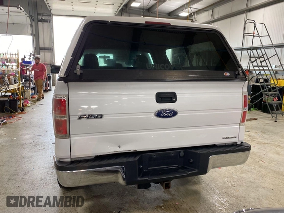2013 Ford F-150 XL z VIN 1FTEX1EMXDFB60764, wystawiony jako IAAI lot #42566466 z przebiegiem 324 041 mil mil oraz . Historia ofert i sprzedaży dostępna na DreamBid. Obrazek 12.