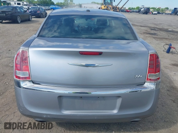 2014 Chrysler 300 z VIN 2C3CCAAG3EH380058, wystawiony jako IAAI lot #42220051 z przebiegiem 116 263 mil mil oraz . Historia ofert i sprzedaży dostępna na DreamBid. Obrazek 16.