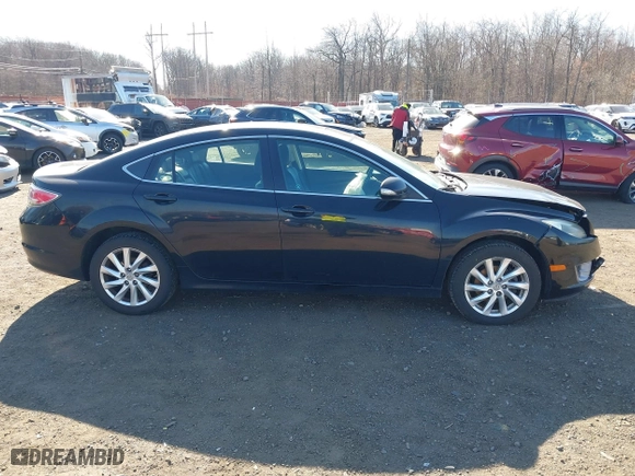 2011 Mazda Mazda6 i Touring with VIN 1YVHZ8CH7B5M02283, listed as a IAAI auction lot 41769137 with 157,972 mi miles. Bid and sale history available at carsss.com. Image 13.