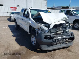 2017 Toyota Tacoma SR z VIN 5TFRX5GN1HX096645, wystawiony jako IAAI lot #41735609 z przebiegiem 97 459 mil mil oraz . Historia ofert i sprzedaży dostępna na DreamBid. Obrazek 1.