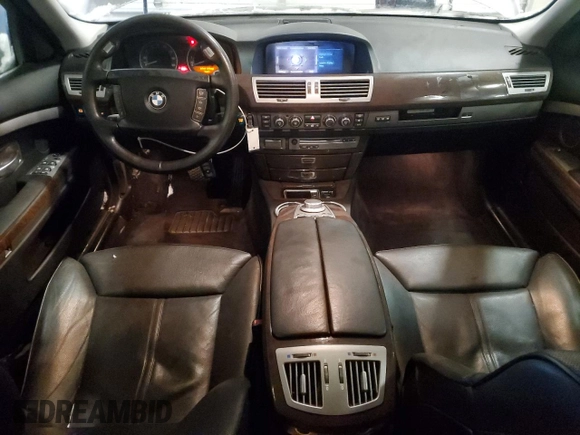 2006 BMW 7 Series 750Li with VIN WBAHN83566DT63105, listed as a Copart auction lot 44746675 with 139,071 mi miles and Non Repairable. Bid and sale history available at DreamBid. Image 8.