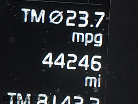 2019 Volvo XC60 Momentum with VIN LYV102RK4KB202463, listed as a IAAI auction lot 41519599 with 44,246 mi miles and . Bid and sale history available at DreamBid. Image 15.
