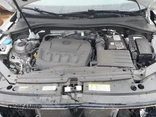 2021 Volkswagen Tiguan S z VIN 3VV1B7AX6MM077365, wystawiony jako IAAI lot #41762764 z przebiegiem 46 338 mil mil oraz . Historia ofert i sprzedaży dostępna na DreamBid. Obrazek 10.