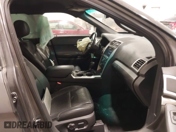 2013 Ford Explorer XLT with VIN 1FM5K8D82DGB20342, listed as a IAAI auction lot 41478547 with 158,256 mi miles and . Bid and sale history available at carsss.com. Image 5.