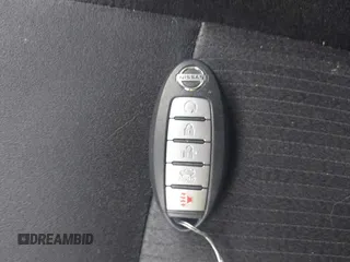 2019 Nissan Altima SV z VIN 1N4BL4DV5KC117058, wystawiony jako IAAI lot #42053795 z przebiegiem 87 737 mil mil oraz . Historia ofert i sprzedaży dostępna na DreamBid. Obrazek 11.