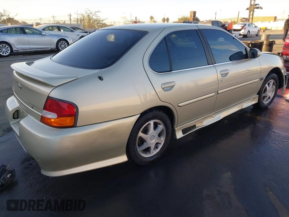 1999 Nissan Altima XE with VIN 1N4DL01D1XC266457, listed as a IAAI auction lot 41378353 with 253,520 mi miles. Bid and sale history available at carsss.com. Image 4.