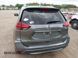 2019 Nissan Rogue SL with VIN 5N1AT2MVXKC842256, listed as a IAAI auction lot 42075237 with 100,377 mi miles and . Bid and sale history available at carsss.com. Image 16.